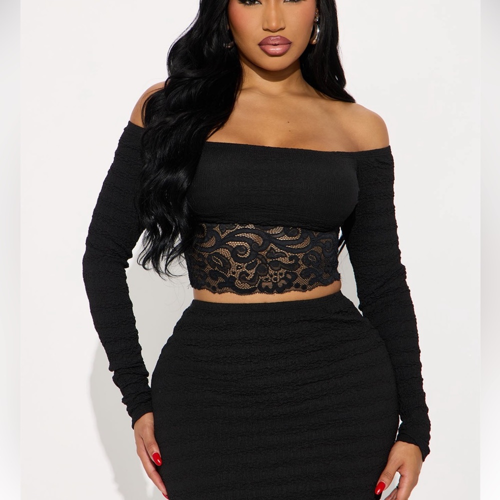 Elegant Black Lace Skirt